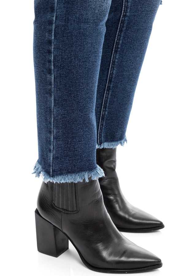 ECO 28" MID-RISE SLIM GIRLFRIEND IN TALIA